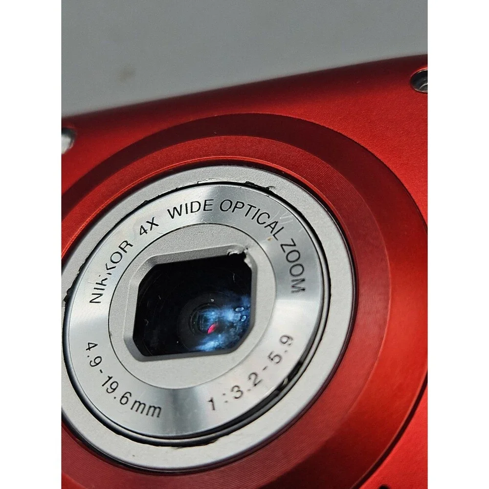 Nikon Coolpix S205 Digital Camera Red With Charger & SD Memory Tested Works READ